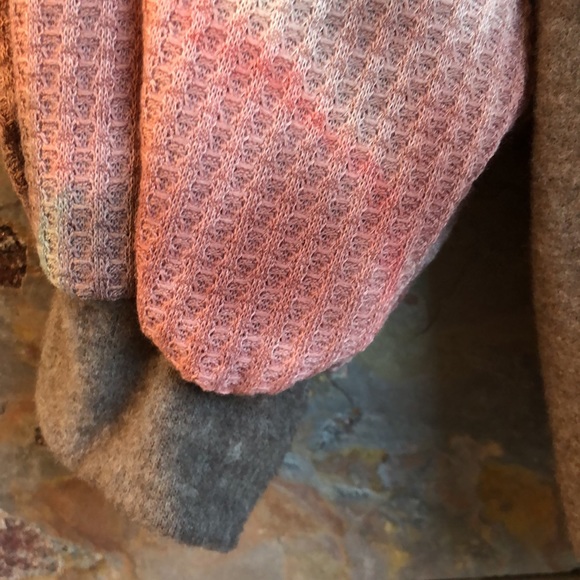 Long sleeve top - Picture 4 of 6